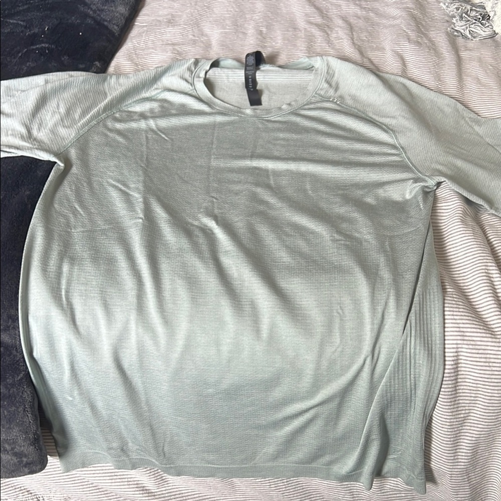 lululemon athletica Green Short Sleeve Tee Soft Casual Wear